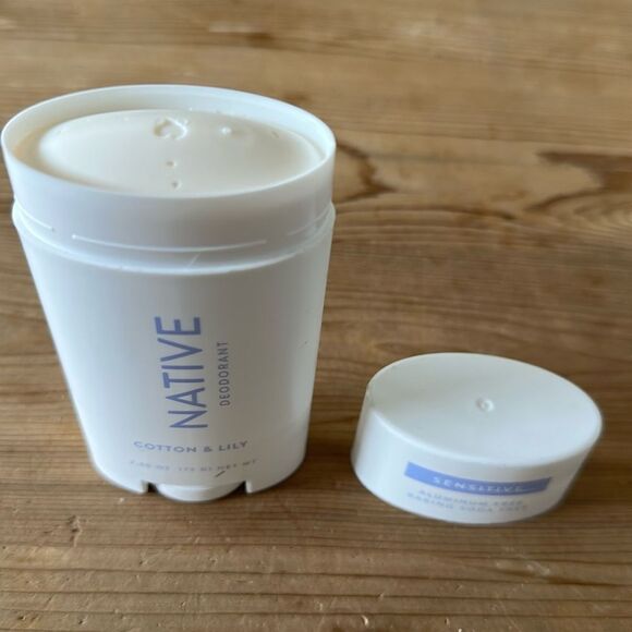 Native Deodorant Cotton & Lily Scent NEW never used 2.65 OZ - Picture 4 of 4